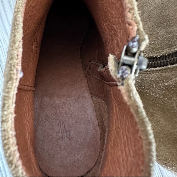 Frye ankle Tan Suede Studded Nora Side Zip women’s Booties - Picture 5 of 15
